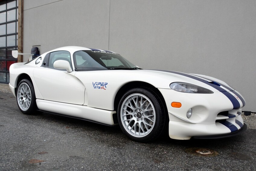 1998 Stone White With Blue Stripes Dodge Viper GTS GT2 Champion Edition